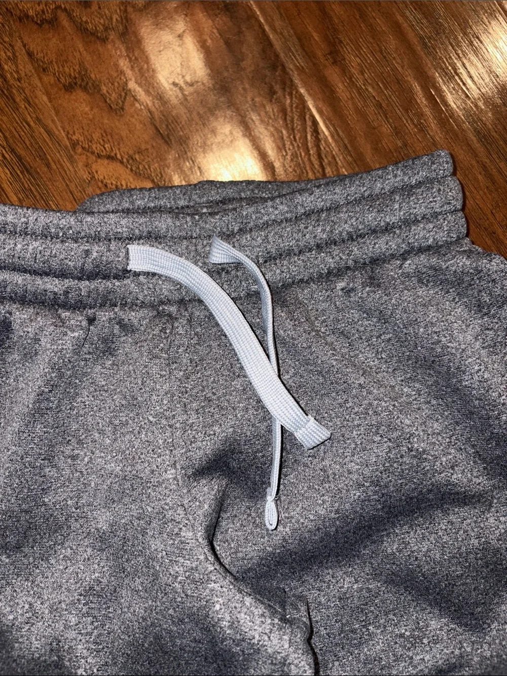 Under Armour Kids Gray Heather Sweatpants with White Logo and Drawstring XS